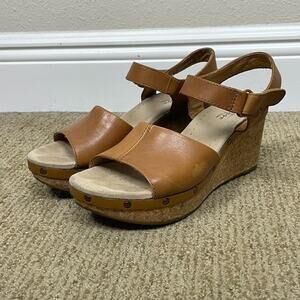 Clarks Collection‎ Cork Wedge Sandals 7.5M Leather Hook & Loop Comfort Tan